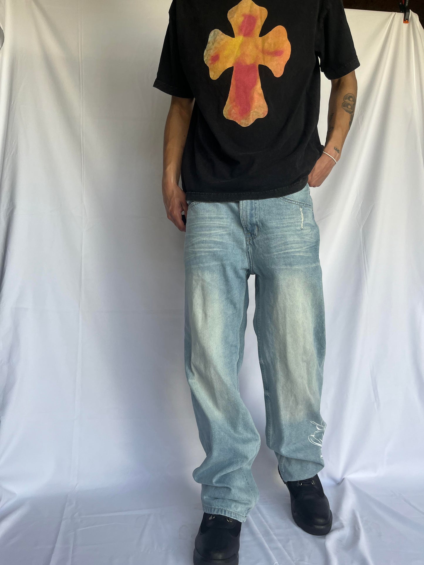 HEATWAVE CROSS TEE
