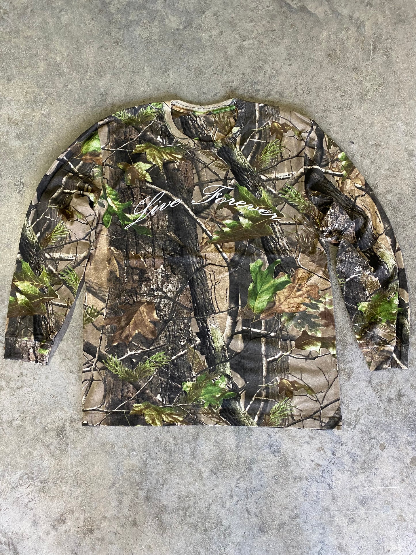 LIVE FOREVER CAMO LONGSLEEVE