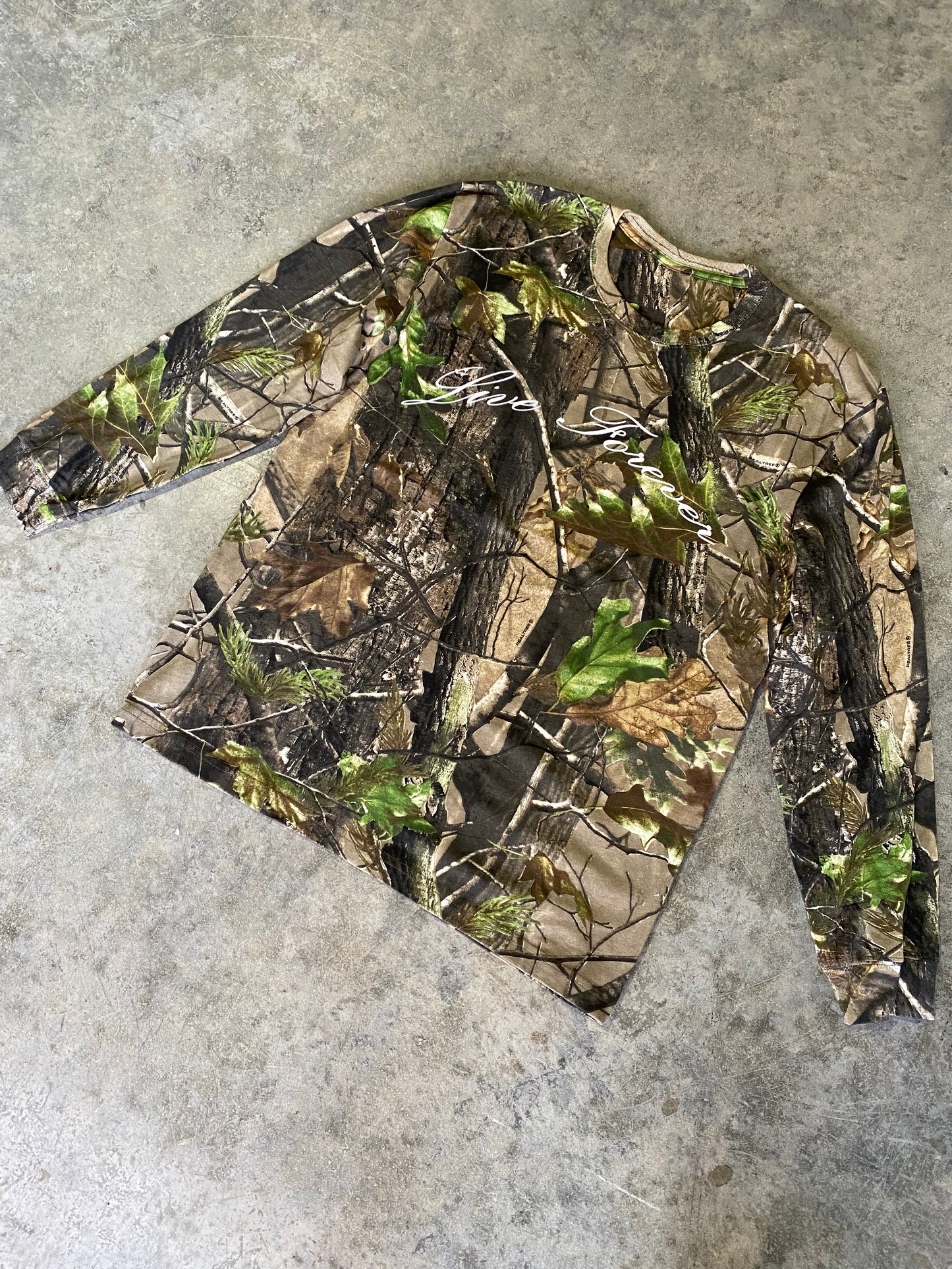 LIVE FOREVER CAMO LONGSLEEVE